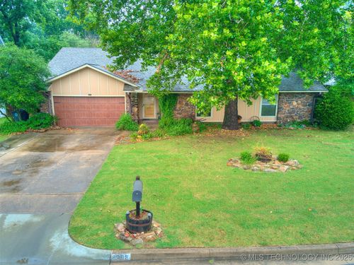 6983 S Oswego Ave, Tulsa, OK, 74136-2839 | Card Image