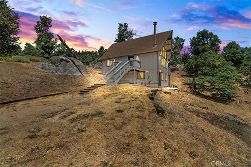 26100 Deertrail Dr, Tehachapi, CA, 93561-9666 | Card Image