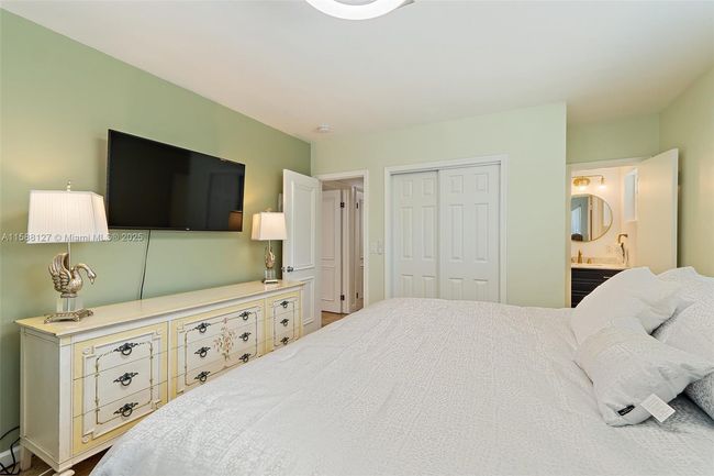 0 - 367 W Riverside Dr, House other with 3 bedrooms, 2 bathrooms and null parking in Tequesta FL | Image 49