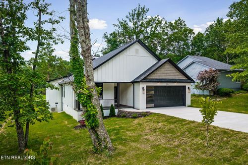 456 Lakeview Dr, Crossville, TN, 38558-7139 | Card Image