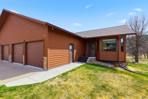 1055 Duffer Dr, Rapid City, SD, 57702-7307 | Card Image