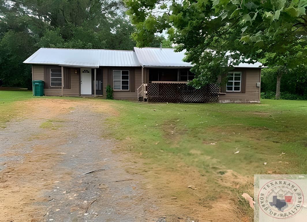 Browning St, DE Kalb, TX 75559