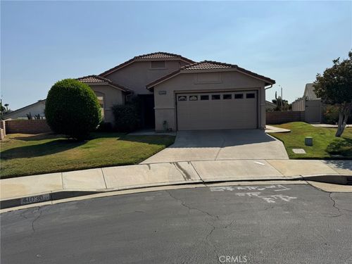 41030 Inverness Cir, Cherry Valley, CA, 92223-5594 | Card Image