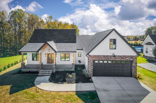 130 Shiloh Ln, Smithville, TN, 37166-2963 | Card Image