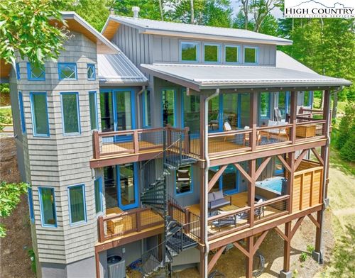213 Black Locust Cir, Blowing Rock, NC, 28605-8728 | Card Image
