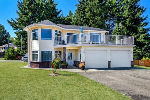 2207 June Rd, Courtenay, BC, V9J1X9 | Card Image