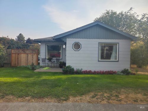 1550 Main St, Pomeroy, WA, 99347-9676 | Card Image