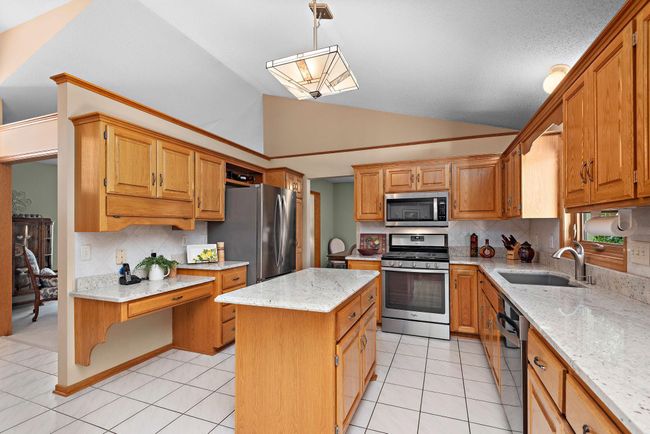 Desk area and abundant storage! | Image 9
