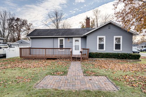 422 W 3rd St, Sandwich, IL, 60548-1522 | Card Image