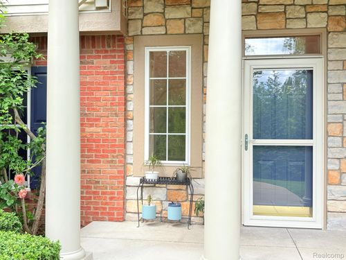 77-3515 Oakmonte Boulevard, Oakland Charter Township, MI, 48306 | Card Image