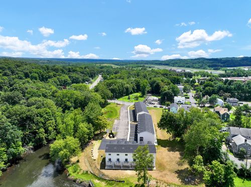 11-33 Main St, Meriden, CT, 06451-5116 | Card Image