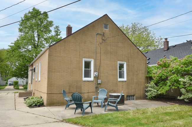 4772 N Diversey Blvd, House other with 3 bedrooms, 1 bathrooms and null parking in Whitefish Bay WI | Image 32