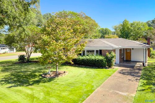 1502 20th Ave Se, Decatur, AL, 35601-5218 | Card Image