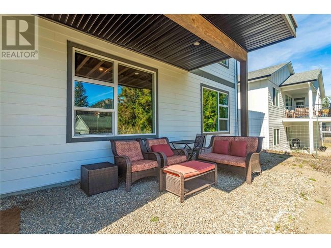 2737 Cedar Ridge St, House other with 2 bedrooms, 2 bathrooms and 4 parking in Lumby BC | Image 36