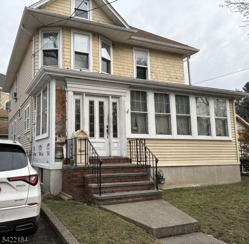 12 Maple Pl, Clifton, NJ, 07011-2608 | Card Image