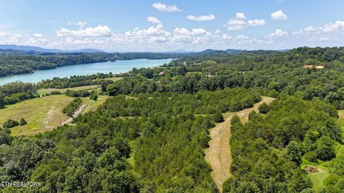 1420 Swannsylvania Rd, Dandridge, TN, 37725-5528 | Card Image