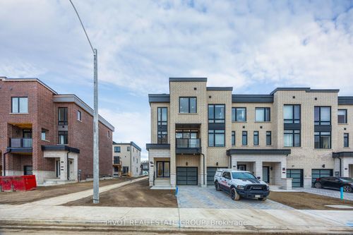 150 Danielle Moore Cir, Toronto, ON, M1P0G9 | Card Image