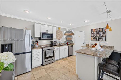 1012-2220 Ne 68th St, Fort Lauderdale, FL, 33308-1280 | Card Image