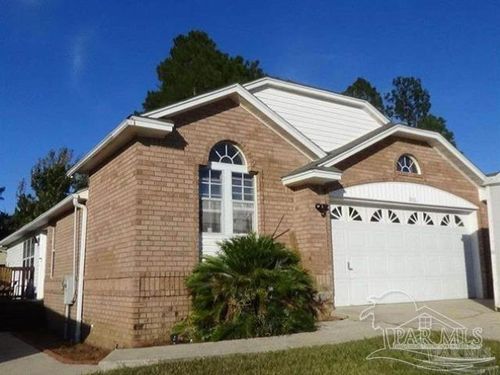 2060 Cambridge Cir, Pensacola, FL, 32514-5464 | Card Image