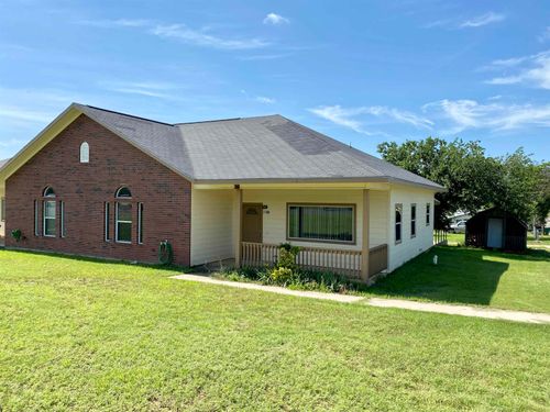 1108 W Main St, Llano, TX, 78643-2251 | Card Image