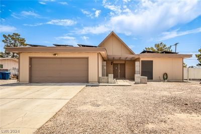 5501 Club House Drive, House other with 2 bedrooms, 1 bathrooms and null parking in Las Vegas NV | Image 1