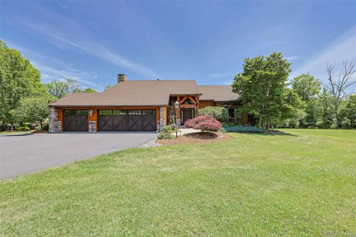 2 Boyce Rd, Pine Bush, NY, 12566-6856 | Card Image