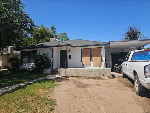 1028 W Lansing Way, Fresno, CA, 93705-2737 | Card Image
