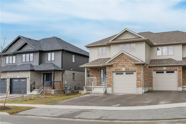 71 Crab Apple Crt, House other with 3 bedrooms, 4 bathrooms and 3 parking in Wellesley ON | Image 5
