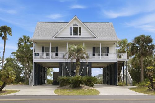 3925 Lybrand St, Edisto Island, SC, 29438-3421 | Card Image