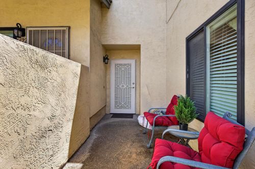 1624 Porter Way, Stockton, CA, 95207 | Card Image