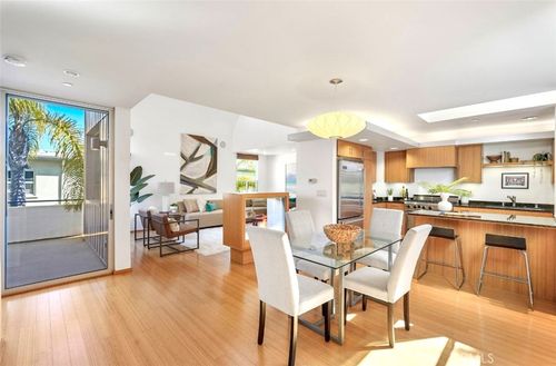 102-1035 19th St, Santa Monica, CA, 90403-4497 | Card Image