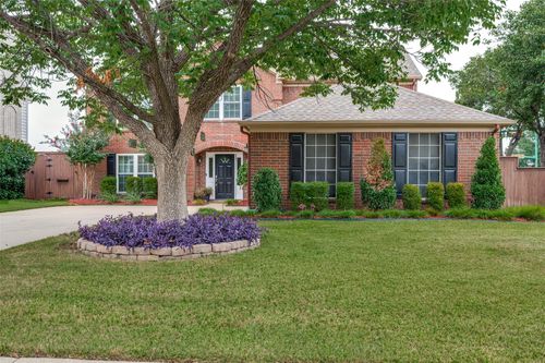2400 Covington Dr, Flower Mound, TX, 75028-4666 | Card Image