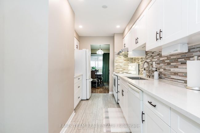 58 Daniele Ave N, House other with 3 bedrooms, 3 bathrooms and 2 parking in Beeton ON | Image 4