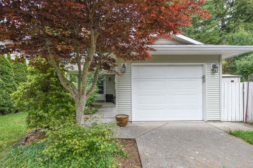 2238 Tamarack Dr, Courtenay, BC, V9N9C1 | Card Image
