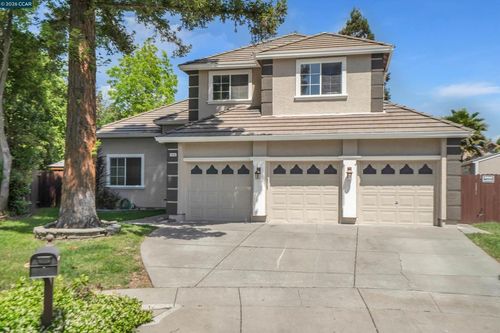 2208 Fieldcrest Ct, Fairfield, CA, 94534 | Card Image