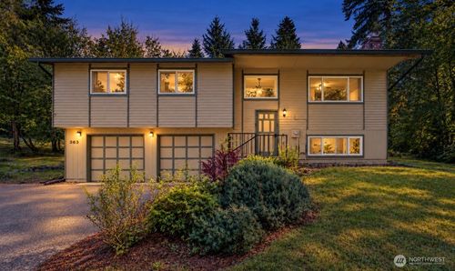 363 Se Canyon Dr, Chehalis, WA, 98532-3503 | Card Image