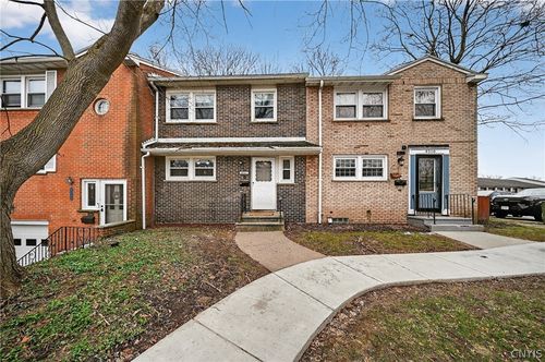 4312 Candlelight Ln, Liverpool, NY, 13090-3852 | Card Image