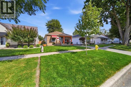 2540 Chandler Rd, Windsor, ON, N8W4B1 | Card Image
