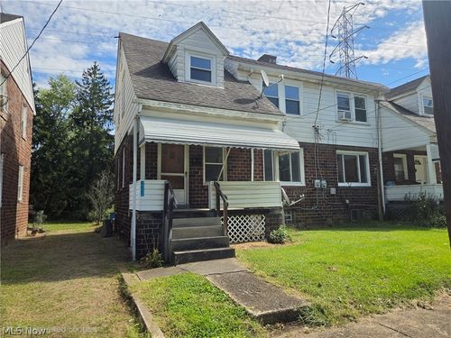 442 Garfield St, Struthers, OH, 44471-1810 | Card Image
