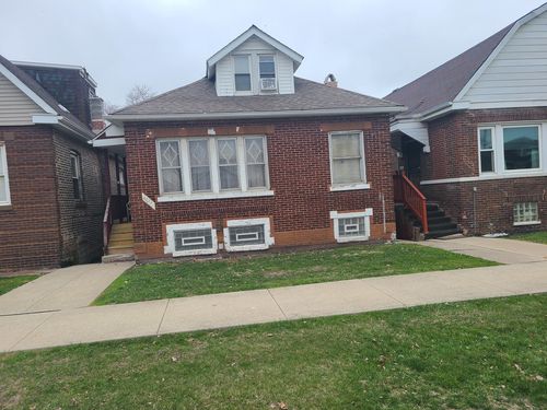 9230 S Saginaw Avenue, Chicago, IL, 60617 | Card Image