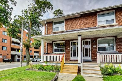 400 Christie St, Home with 3 bedrooms, 2 bathrooms and 2 parking in Toronto ON | Image 2