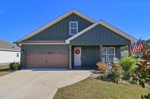 111 Sierra Ln, CRAWFORDVILLE, FL, 32327-1386 | Card Image