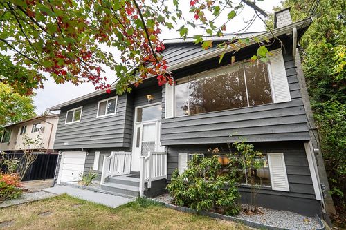 19751 54a Ave, Langley, BC, V3A3W4 | Card Image