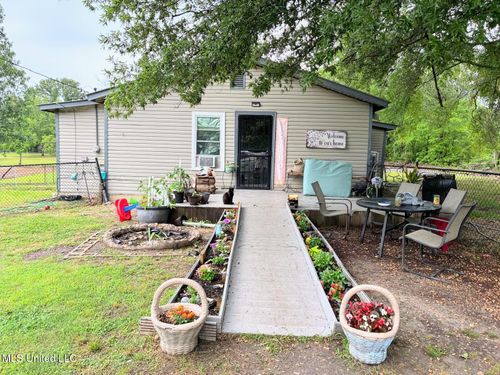 501 Liberty Church Rd, Nettleton, MS, 38858-9205 | Card Image