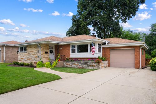 1302 W Campbell St, Arlington Heights, IL, 60005-1611 | Card Image