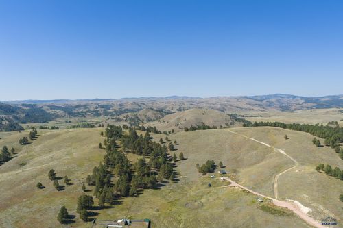 25598 Hunsaker Rd, Fairburn, SD, 57738-2001 | Card Image
