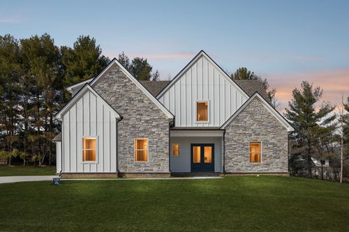 281 Estes St, Smithville, TN, 37166-1453 | Card Image