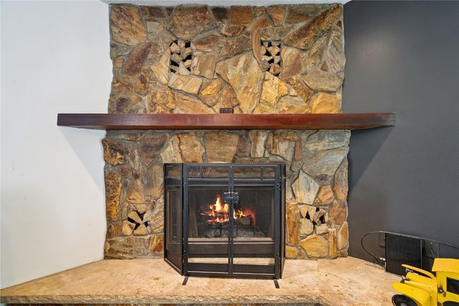 3642 Redbud Rd Ne, House other with 4 bedrooms, 2 bathrooms and null parking in Cedar Rapids IA | Image 9