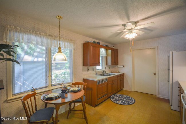 14 Village By The Lk, Townhouse with 3 bedrooms, 2 bathrooms and null parking in Southern Pines NC | Image 17