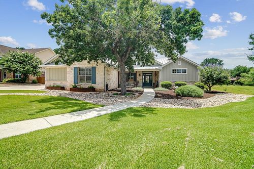 2219 Stone Mdw, Fredericksburg, TX, 78624-7995 | Card Image